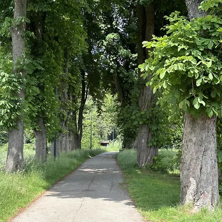 Aux Berges Du Jalhay
